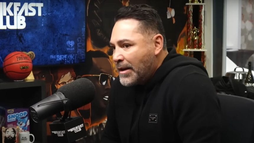 "Oscar De La Hoya's Past Returns to Haunt Him: Fans Remind Him of Garcia's Defeat to Davis!"