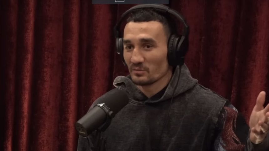 "Joe Rogan Rips Referee Harvey Dock Apart Over Missed Calls in Garcia vs. Haney Showdown!"