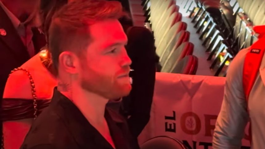 "Wrexham's Paul Mullin Cheers on Canelo Alvarez with Vegas Vacation Crew!"