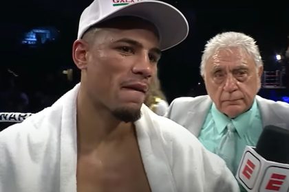 Teofimo Lopez vs. Jamaine Ortiz: Fans Disappointed as Fight Falls Short of Expectations!