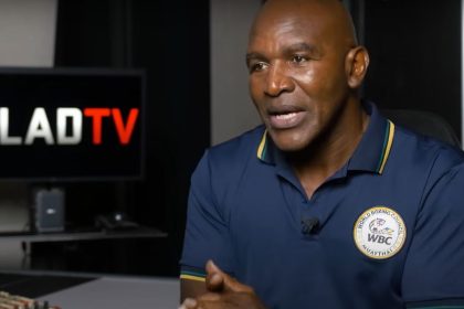 "Holyfield's Tears: Mike Tyson's Training Clip Leaves Boxing World in Awe Ahead of Jake Paul Clash!"