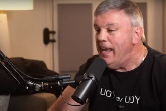 "Countdown to Chaos: Jake Paul vs. Mike Tyson Set to Shake AT&T Stadium"