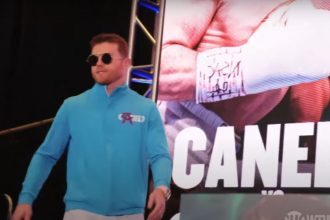 "Canelo Alvarez's $150-200 Million Demand for David Benavidez Bout Ignites Fury Among Boxing Fans"