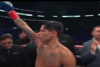 "Mayweather Promotions CEO Unveils Secret to Boxing Success: Mental Resilience Takes Center Stage!"