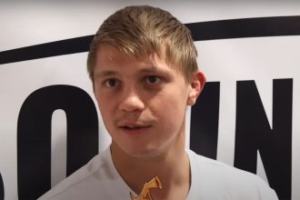 "Tszyu's Strategic Masterstroke Revealed: Blueprint to Overcome Fundora's Towering Height"