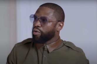 "From Knockouts to Kindness: Mayweather's Heartfelt Messages Sweep the Boxing Community''