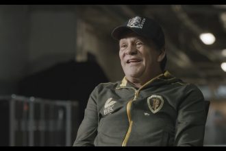 Boxing Legends Unite in Prayer: Roberto Duran's Health Battle