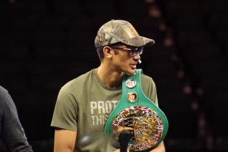 WBO Urges Fundora: Engage with Crawford, Not Spence