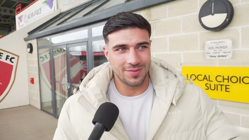 'Foolish' Tommy Fury sparks strong reaction from fans as 'embarrassment looks like a step up' after miserly failure at golf