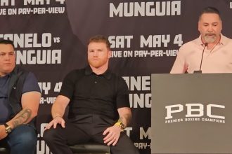 Why doesn't Canelo Alvarez want to work with Oscar De La Hoya?