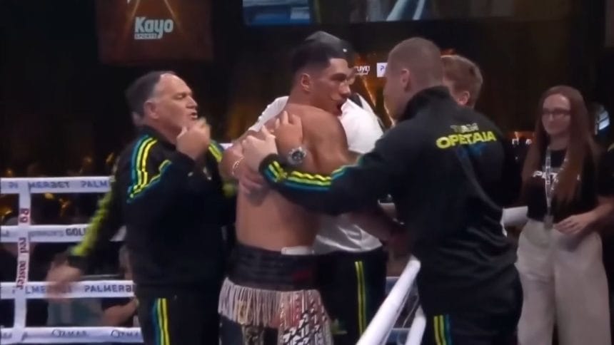 Jai Opetaia won the title and returned to action after a broken jaw against Mairis Briedis