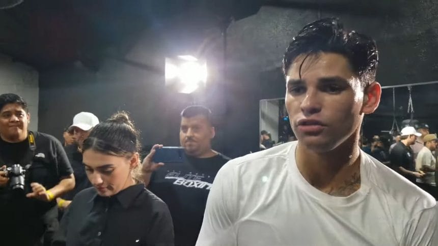 De La Hoya rejected Haney's call for Garcia to fight again