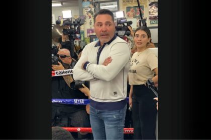 Jaime Munguia and David Benavidez's Oscar De La Hoya is ready to make "In a Heartbeat."