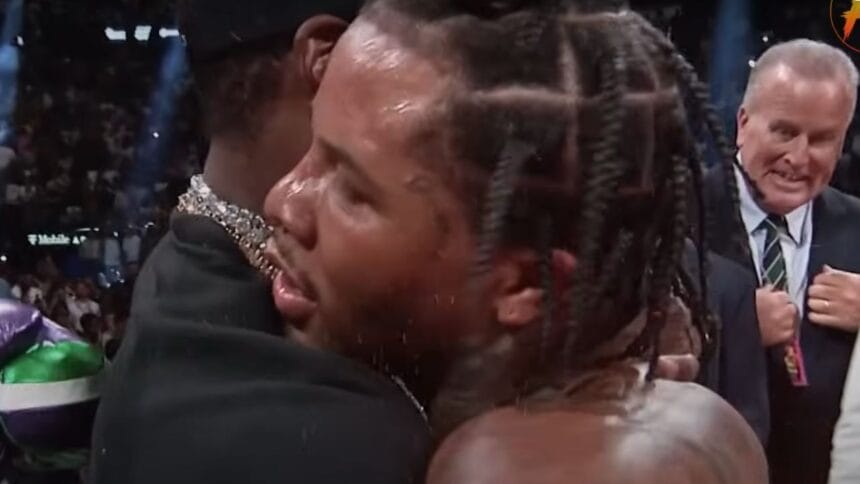 "Floyd Mayweather and Canelo Alvarez Pay Homage to Boxing Legend Raul Marquez"