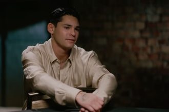 Robert Garcia on Canelo Alvarez-Jaime Munguia: 'Being a Decent Fight is Going'