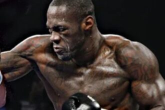 "Deontay Wilder’s First Knockdown: Illegal Blow or Clean Hit? The Debate Rages On"