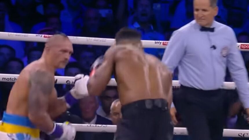 "Usyk’s Surprise Move: The Gift of the IBF Title Sparks Controversy"
