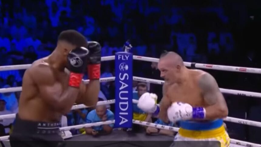 "Usyk's Gift to Dubois: Heavyweight Clash with Joshua Takes Center Stage!"