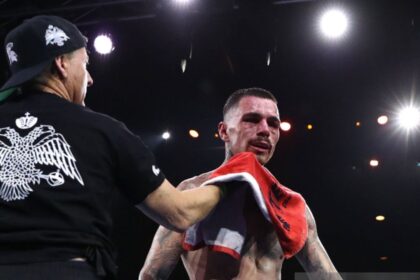 "George Kambosos Jr. Pays Tribute to Fallen Cancer Survivor: A Champion’s Heartbreak"