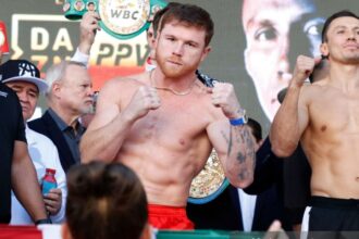 "Oscar De La Hoya Drops Bombshell: Accuses Canelo Alvarez's Team of Financial Theft"