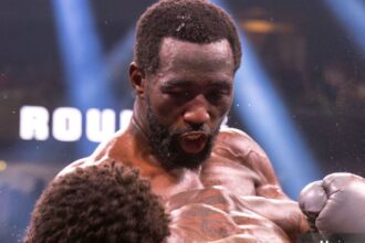 "Terence Crawford's Comeback Clash Sells Out: Over 8,000 Tickets Gone in Presale Frenzy"
