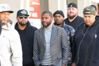 "Gervonta Davis Launches Scathing Attack on Floyd Mayweather Amid Executive Shake-Up"