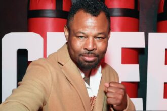 "Shane Mosley's Bold Prediction: Joshua Favored Over Fury in Potential Blockbuster"