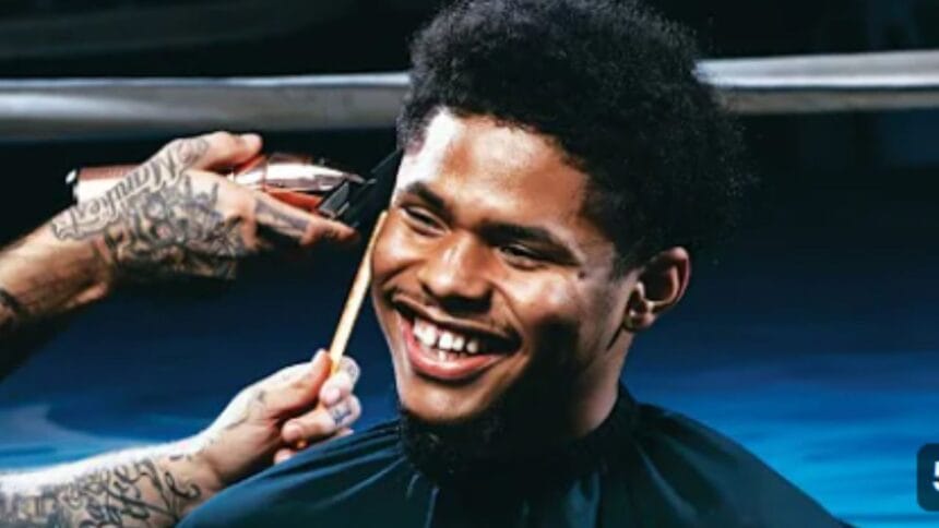 "Davis's Power vs. Stevenson's Precision: Who Will Dominate the Ring?"