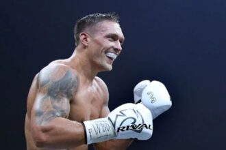 “Usyk’s British Rivals Exposed: Joshua Snubbed and Fury’s Controversial Rescue”
