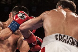 “Shohjahon Ergashev vs. Julian Smith: Will the Uzbek Powerhouse Overcome the ‘Quiet Storm’?”