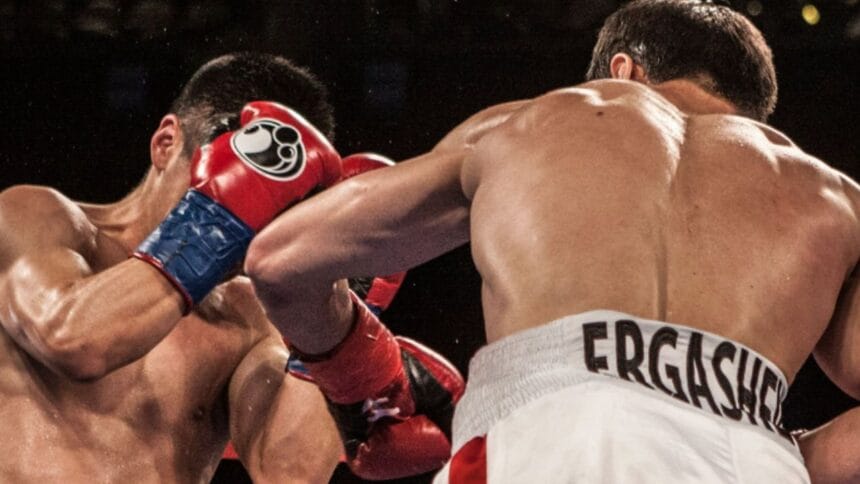 “Shohjahon Ergashev vs. Julian Smith: Will the Uzbek Powerhouse Overcome the ‘Quiet Storm’?”