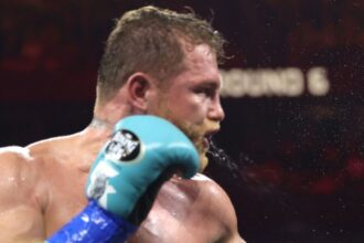 “Canelo Alvarez on the Brink: Will IBF Stripping Derail His Undisputed Reign?”