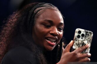 "Jamie Foxx’s 20-Day Memory Loss: Claressa Shields Reacts with One Word!"