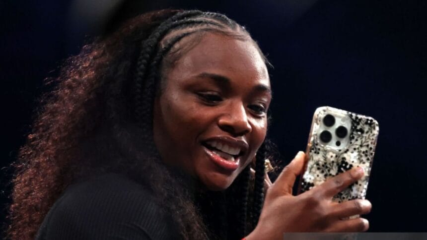 "Jamie Foxx’s 20-Day Memory Loss: Claressa Shields Reacts with One Word!"