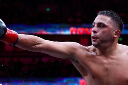 "Chris Avila Shocks Anthony Pettis: A Boxing Showdown to Remember!"