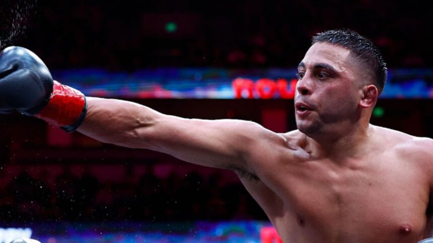 "Chris Avila Shocks Anthony Pettis: A Boxing Showdown to Remember!"