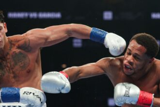 "Devin Haney’s Unexpected Ally: Teofimo Lopez Shows Compassion Amid Boxing Drama!"