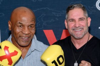 **"Jaron Ennis Sets New Ticket Sales Record, Outpaces Mike Tyson in Philly Showdown"