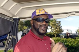 “Shaquille O’Neal’s Game-Changing Support for Claressa Shields: A Heavyweight Boost for The GWOAT”