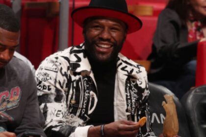 “At 47, Floyd Mayweather Shows Off Impressive Speed: A Glimpse into His Rematch Prep”