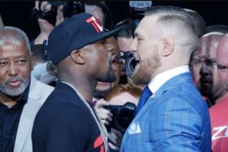 “Floyd Mayweather’s Unthinkable Comeback: WBC Title Shot at 48?!”