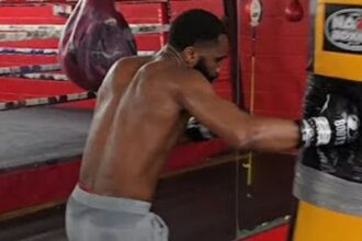 "Jaron Ennis Under Fire: Critics Blast His Decision to Stay at 147 Instead of Moving Up"