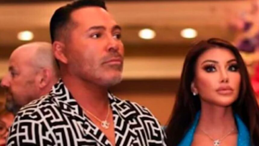 "Oscar De La Hoya Shatters the Undefeated Myth: What Really Makes a Boxing Superstar?"