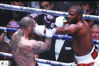 "Floyd Mayweather Sparks Outrage with ‘WWE-Style’ Stunt in Latest Exhibition Match!"