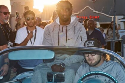 “Could Terence Crawford Have Taken Down Mayweather and Canelo in Their Prime? The Ultimate Boxing Hypothetical”