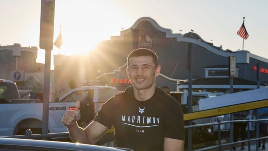 “From Uzbeki Deserts to Global Boxing Fame: Israil Madrimov’s Incredible Journey”