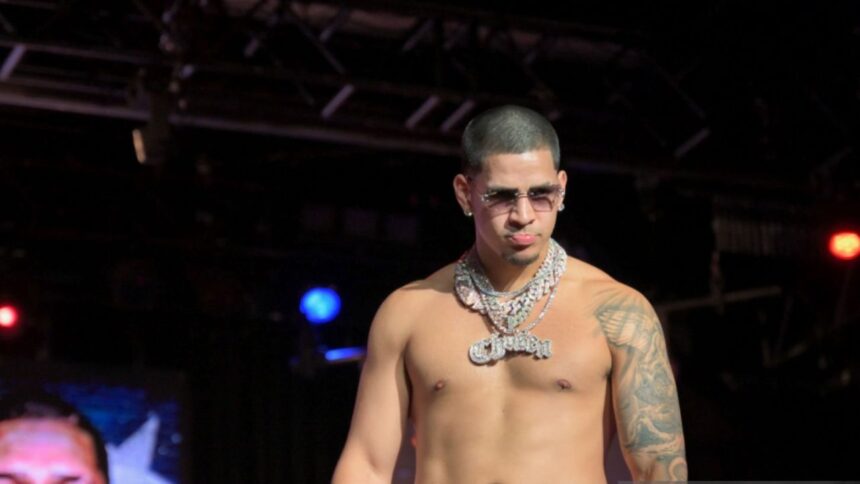 “Edgar Berlanga’s Fiery Response: Leonard Ellerbe’s ‘Easy Work’ Comment Sparks Boxing Feud”