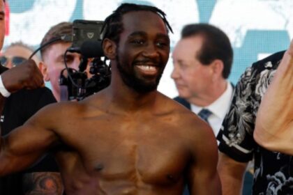 “Terence Crawford’s Bold Move: Why He’s Leaving Welterweight Behind and What’s Next”