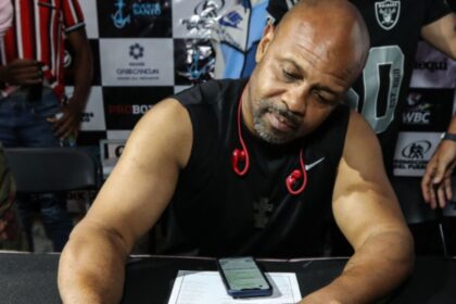 “Roy Jones Jr. vs. Canelo Alvarez: Why Michael Buffer Thinks No One Could Touch Prime Jones”