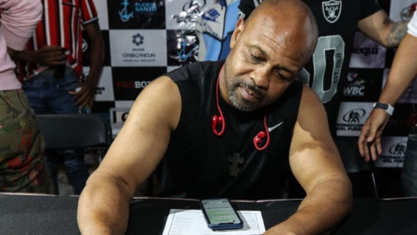 “Roy Jones Jr. vs. Canelo Alvarez: Why Michael Buffer Thinks No One Could Touch Prime Jones”